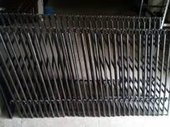 nat&iacute;r&aacute;n&iacute; kovov&eacute;ho plotu